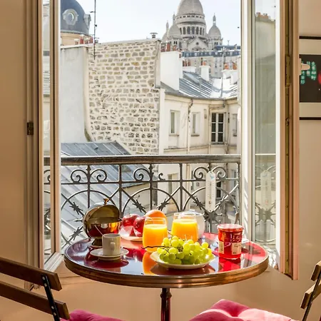 Welcome To Montmartre ! Paris Exterior foto